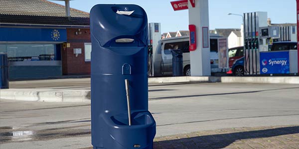 Auto-Mate™ Abfallbehälter für Tankstellen