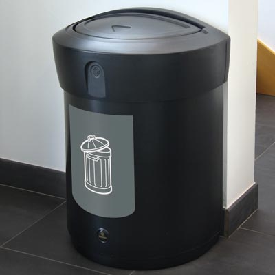 Envoy™ 90L Recycling-Behälter mit Schwingdeckel für Restabfall