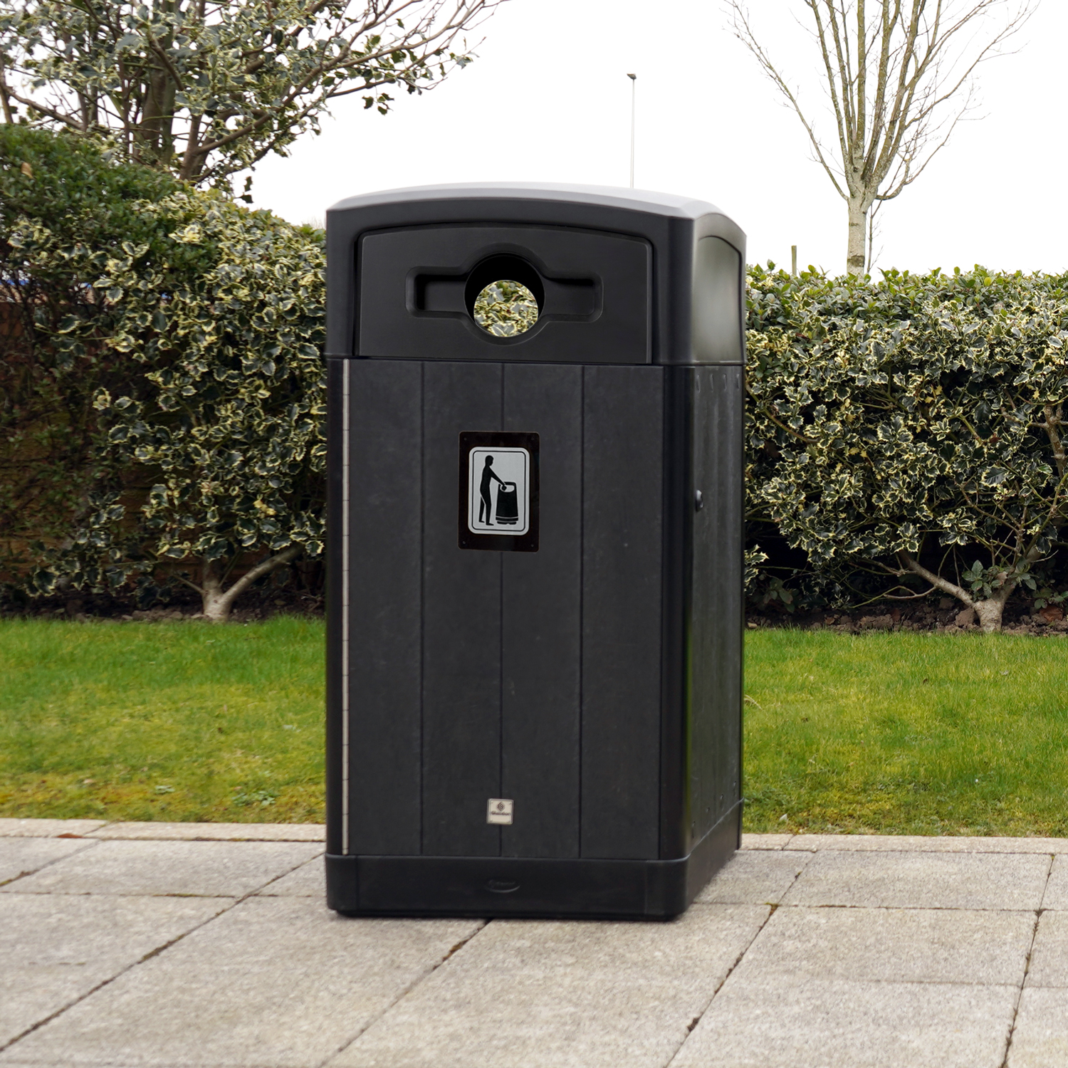 Origin™ Curve 110 Abfallbehälter mit reduzierten Einwurföffnungen